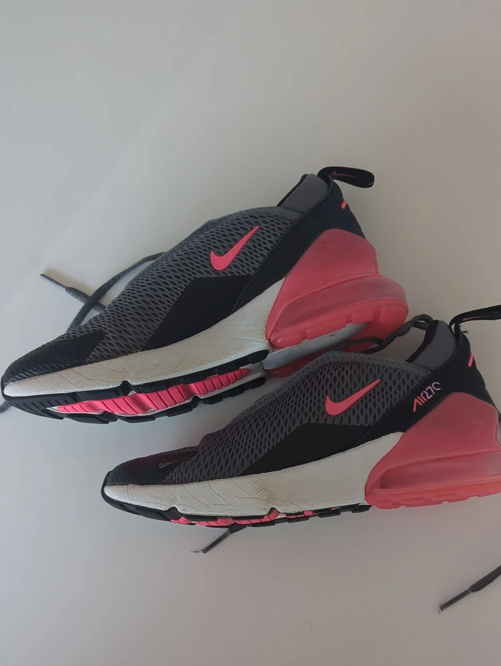 Nike Shoes Size 2Y